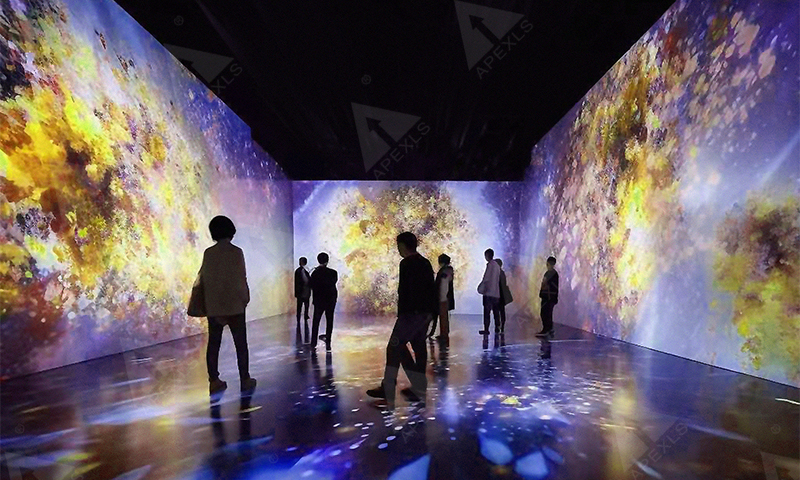 What Packaging Type Does a Creative LED Display Use?